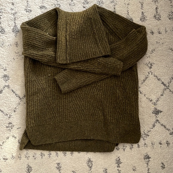 Madewell Mercer Turtleneck Sweater in Coziest Yarn - Picture 7 of 7